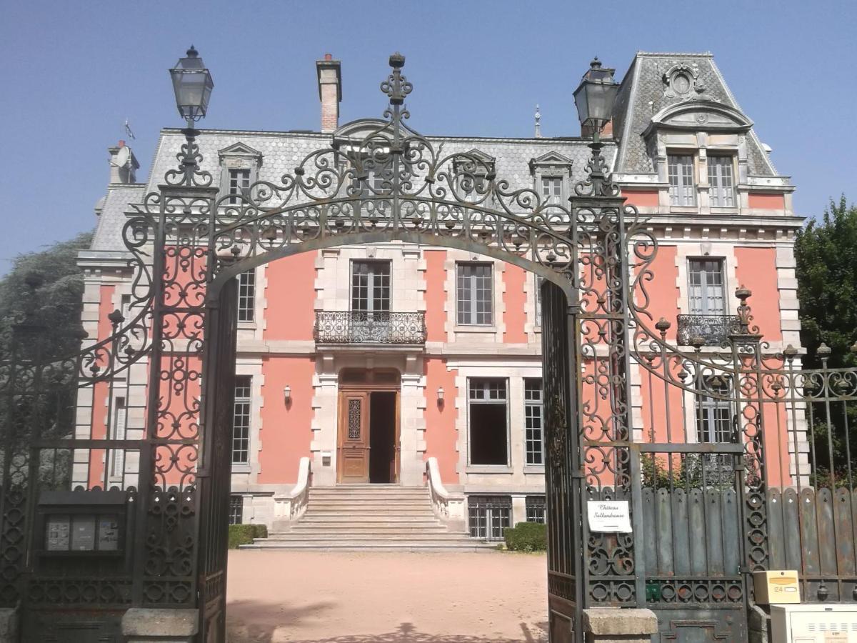 Chateau Sallandrouze Bed and Breakfast Aubusson  Exteriör bild